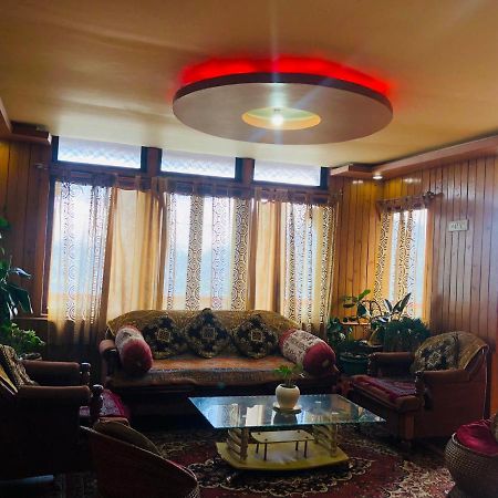 Raibas Homestay Дарджилінг Екстер'єр фото